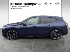 BMW ix M70 xDrive M Sportpaket Luftfederung Bowers & Wilkins uvm.