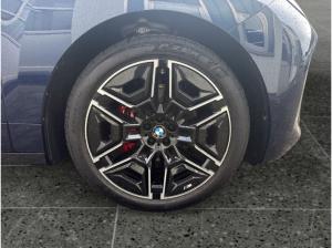BMW ix M70 xDrive M Sportpaket Luftfederung Bowers & Wilkins uvm.