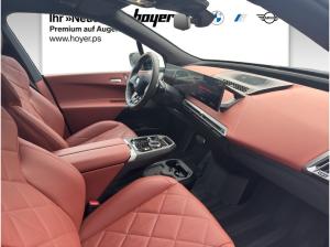 BMW ix M70 xDrive M Sportpaket Luftfederung Bowers & Wilkins uvm.