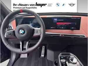 BMW ix M70 xDrive M Sportpaket Luftfederung Bowers & Wilkins uvm.