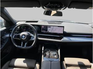 BMW 520 d Lim. M-SPORT LED HuD CarPlay SoundSystem etc.