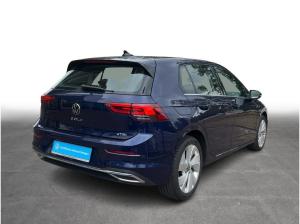 Volkswagen Golf VIII 1.5 eTSI DSG Style Navi LED-Plus PDC