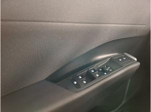 Volkswagen T-Roc 1.5 eTSI Life ACC RFK CarPlay SHZ