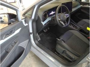 Volkswagen Golf VIII Lim. Energy 1.5 eTSI DSG - LED Navi Rear View SHZ PDC GJR ACC Keyless DAB