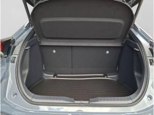 Toyota C-HR 140 PS Hybrid Teamplayer inkl. Technik-Paket im Auto Abo (Wartung & Verschleiß / Versicherung / Allw