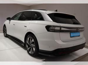 Volkswagen ID.7 Tourer Pro AHK TravelAssist Wärmepumpe EasyOpen