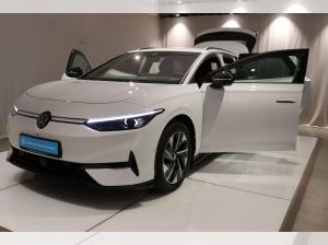 Volkswagen ID.7 Tourer Pro AHK TravelAssist Wärmepumpe EasyOpen