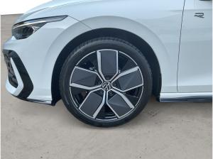 Volkswagen Golf R-Line 1,5 l eTSI 7 -Gang-Doppelkupplungsgetriebe DSG