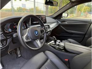 BMW 530 e Touring M SPORT*LASER*HUD*SHZ*DR.ASS*