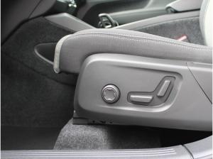 Volvo XC40 Plus Black Edition 2WD /SHZ+LHZ/360°CAM/H&K/