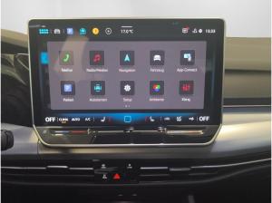 Volkswagen Golf 8 1.5 eTSI DSG Energy LED NAVI ACC SIDEASS PDC KAMERA SHZ