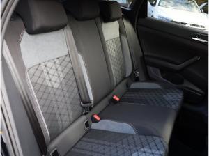 Volkswagen Taigo R-Line 1,5 DSG Pano,AHK,Navi,Kamera Lagerwagen !!!