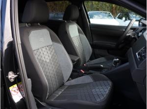 Volkswagen Taigo R-Line 1,5 DSG Pano,AHK,Navi,Kamera Lagerwagen !!!