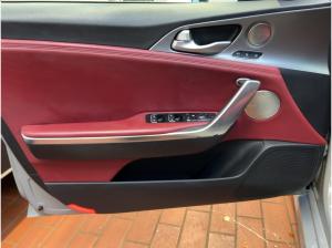 Kia Stinger 3.3 V6 4WD GT AHK Panorama HuD Kamera