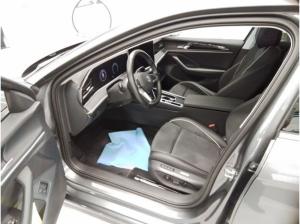 Volkswagen Passat Variant Elegance 1.5 TSI eHybrid DSG  -  Pano HUD Matrix-LED AHK Navi Area View SHZ v+h PDC IQ.Drive