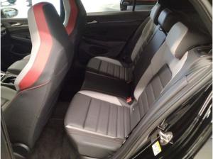 Volkswagen Golf 8 - GTI - DCC PANO LEDER HEAD-UP HARMAN-KARDON / 8-fach Bereift