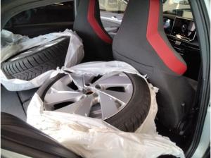 Volkswagen Golf GTI 2.0 TSI 195kW 7-Gang DSG - PANO Kamera ACC Head-Up inkl. Winterräder und Werksgarantie