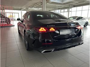 Mercedes-Benz E 220 d 4MATIC Limousine AMG LINE NIGHT Edition+Pano.-Schiebedach+Memory-Paket+DIGITAL LIGHT+360°-Kamera+B