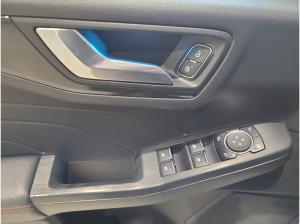 Ford Kuga ST-Line X Automatik Allrad Sportpaket Navi