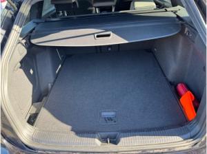 Volkswagen Golf Variant VIII R-Line 2.0 TSI Navi LED BlackStyle App