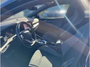 Volkswagen Golf Variant VIII R-Line 2.0 TSI Navi LED BlackStyle App