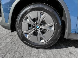 BMW iX1 xDrive30 Rückfahrkamera * Sitzheizung * Sonnenschutzverglasung * Apple Carplay/Android Auto *
