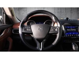 Maserati Levante / Q4 GranLusso MY 19 // Matrixlicht