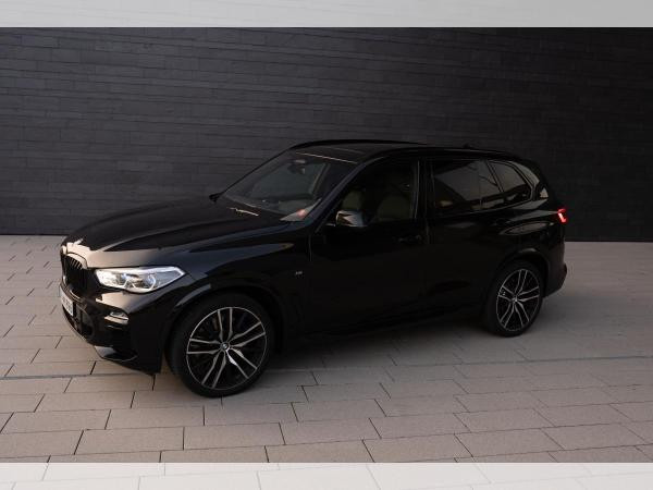 Foto - BMW X5 M50i