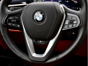 BMW 530 d xDrive Touring Luxury Line DAB Pano Head-Up Driving Ass. Plus Komfort