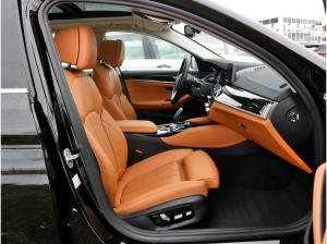 BMW 530 d xDrive Touring Luxury Line DAB Pano Head-Up Driving Ass. Plus Komfort