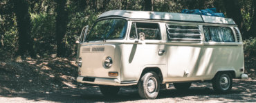 oldtimer bus in weiß
