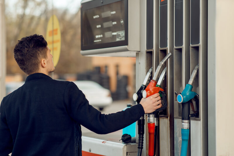 erhöhte spritpreise beim tanken