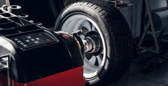 autoreifen in der fachwerkstatt auswuchten lassen