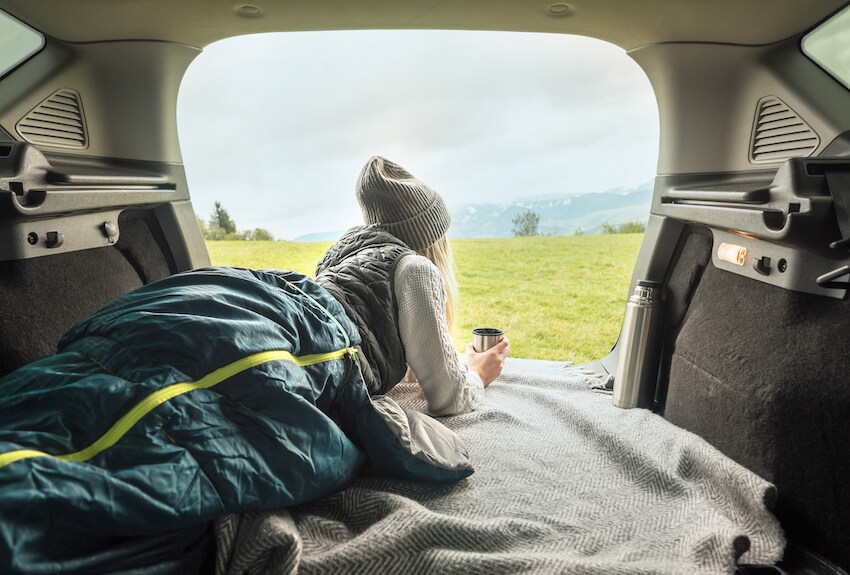 Ist das Schlafen im Auto camping? (Beantwortet & Tipps)