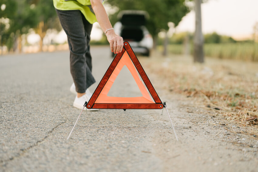 Warnweste, Verbandkasten – Was ist im Auto Pflicht?