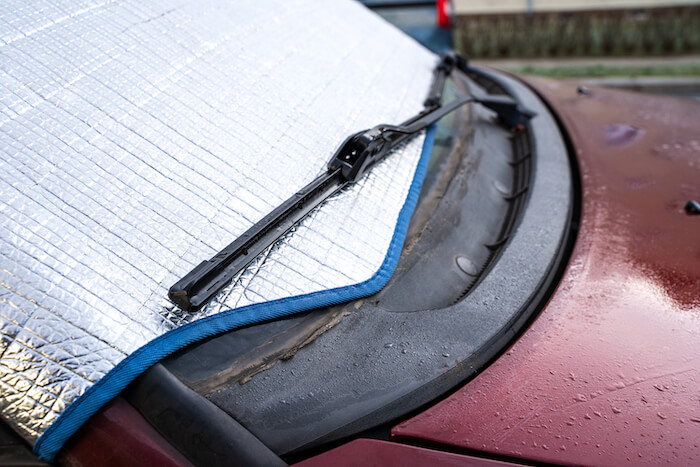 Winter - dieses Zubehör gehört jetzt ins Auto