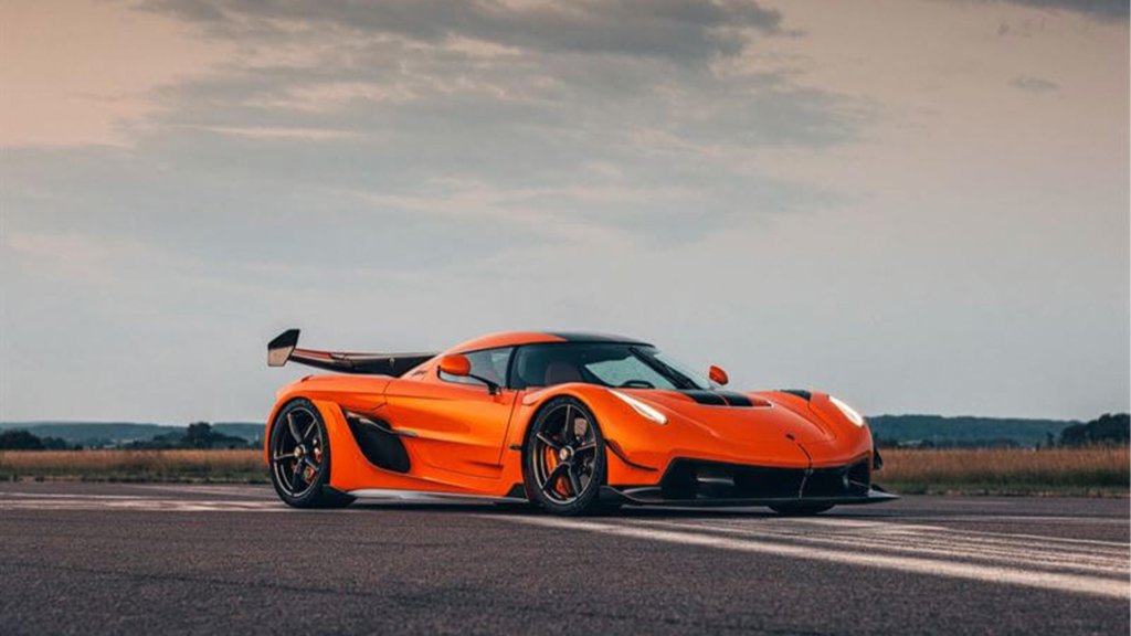 Koenigsegg Jesko in Orange