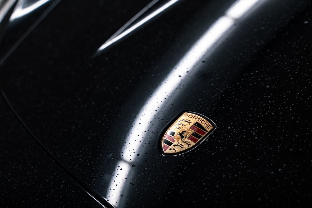 porsche emblem taycan gts sport turismo